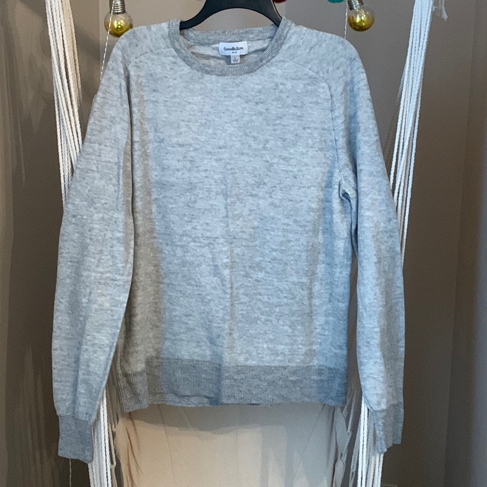 Good fellow & Co- Men’s Large light/dark gray lightweight sweater